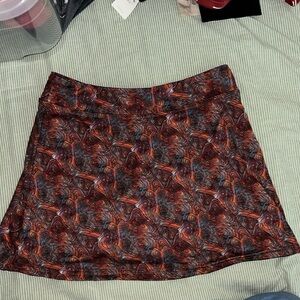 NWOT Youer Kind Apparel Slope Skort in Red Rocks size small